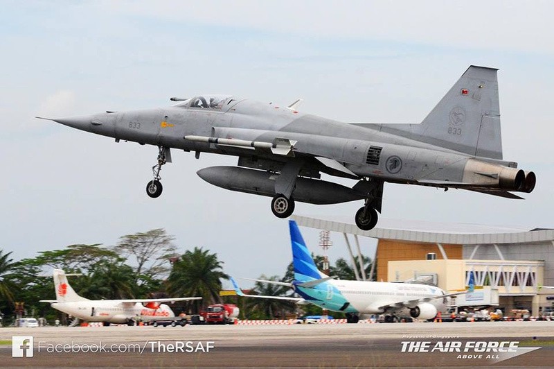 Vi sao Singapore van thich dung tiem kich F-5 du co F-16?-Hinh-3